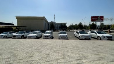 Es gibt nur weiße Chevrolet in Usbekistan